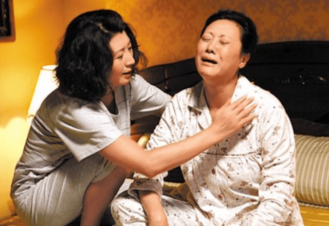 车晓彤|著名演员王丽云：离婚那天挥泪与前婆婆告别，我就是您的女儿？？