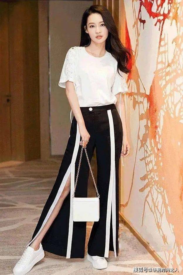 亮点 今年这条“瘦瘦裤”火了,跟风衣、西装都很合拍,时髦有气质