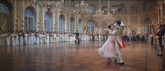 美国|1966年，苏联为什么要举国之力，拍一部堪称影史最贵的电影？