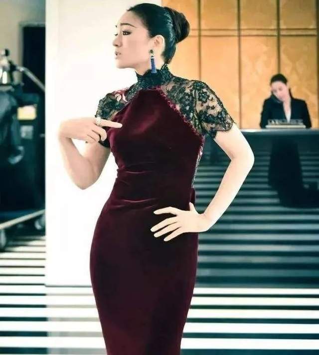 方脸别再追求“瓜子脸”了，这几位明星告诉你，方脸也能美丽大气