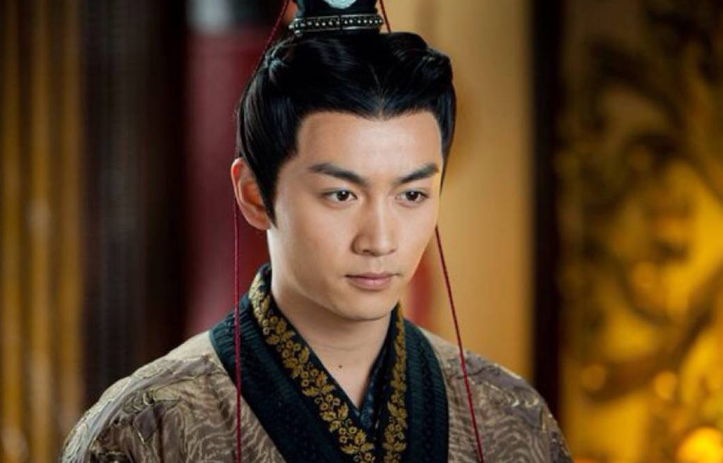 李沁组|陈晓新剧被传开机,和李沁组完美CP,能否掀起热度狂潮?