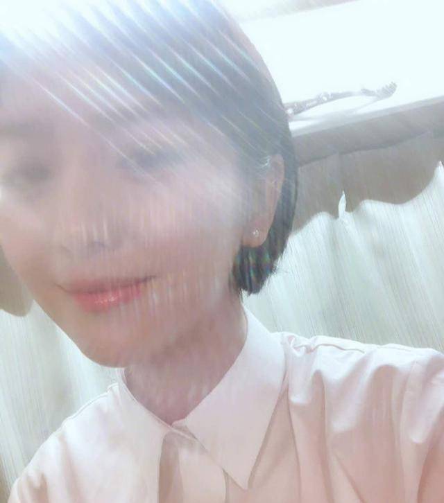 戚薇36岁佟丽娅老成这样?黑眼袋严重吓坏众人,粉丝:丫丫擦下眼霜吧