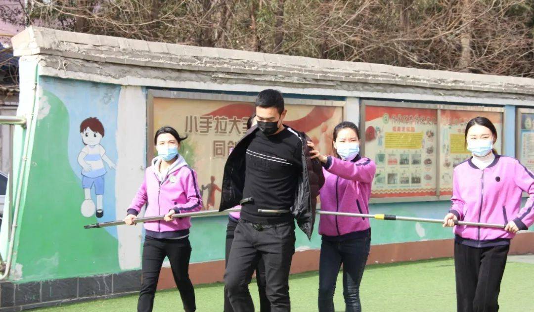 工作领导小组|信阳市浉河区幼儿园防暴力伤害应急演练活动
