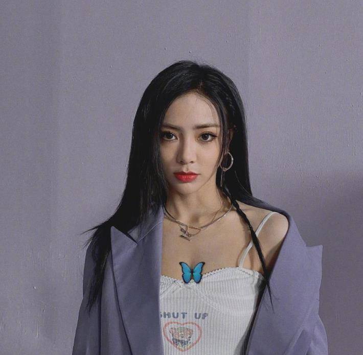 谢可寅|“搞笑爱豆”谢可寅:曾因性格受汪涵青睐,后与马嘉祺相拥引非议