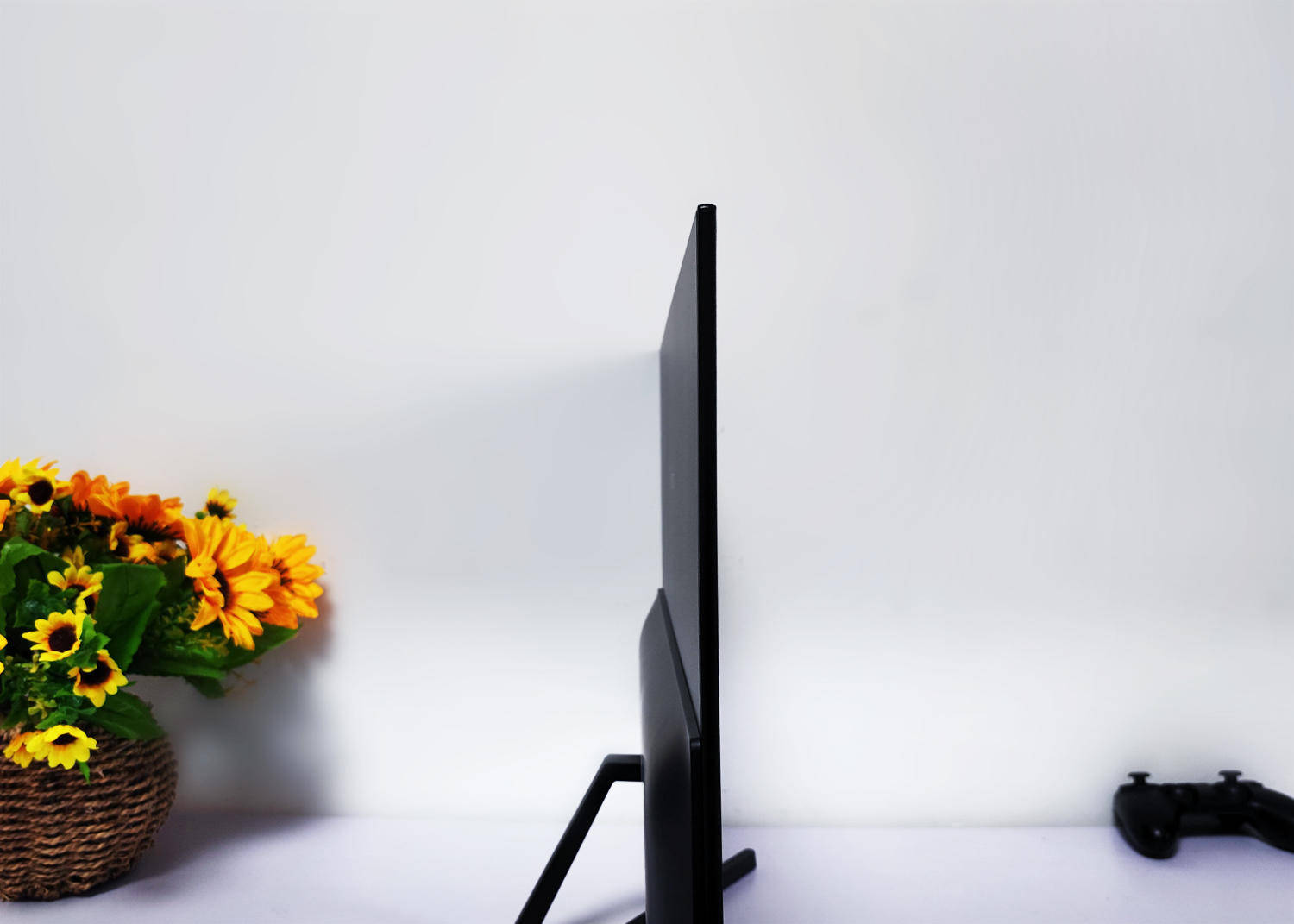 建议试一下redmi显示器1a,支持低蓝光护眼_按键_底座_螺丝刀