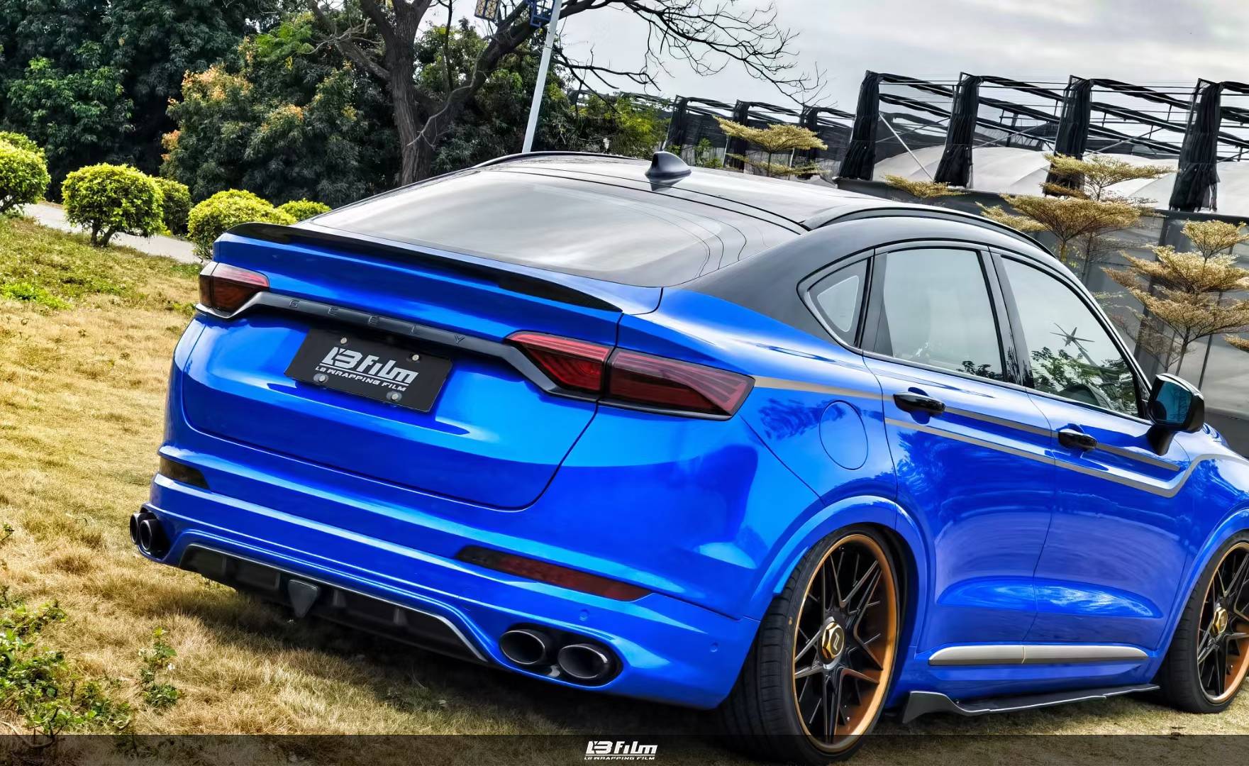 一款惊艳的颜色,吉利星越贴膜lbfilm改色膜超亮金属深海蓝_metal_deep