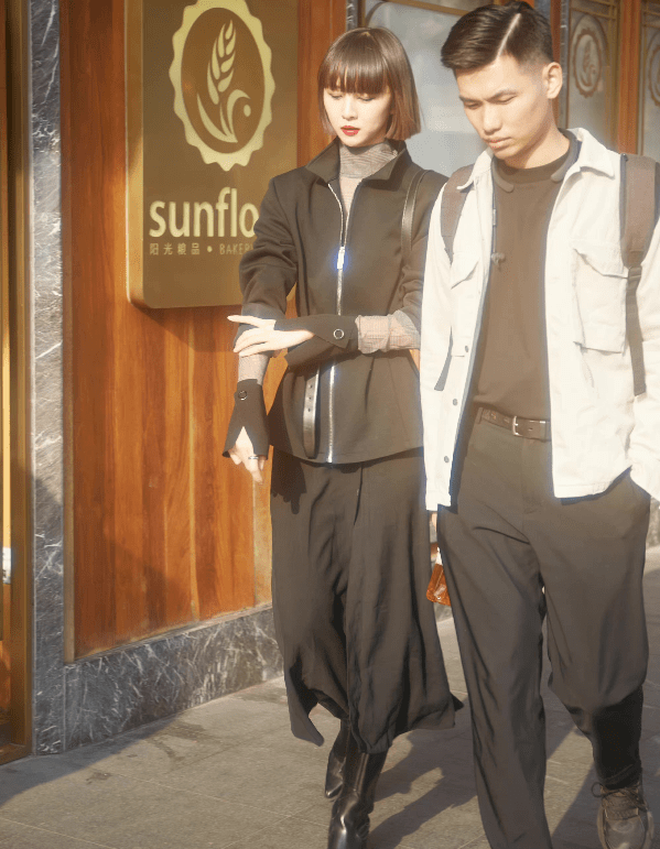 显得 原来上海女孩这么会穿！不用奇装异服就很好看，时尚感“一绝”