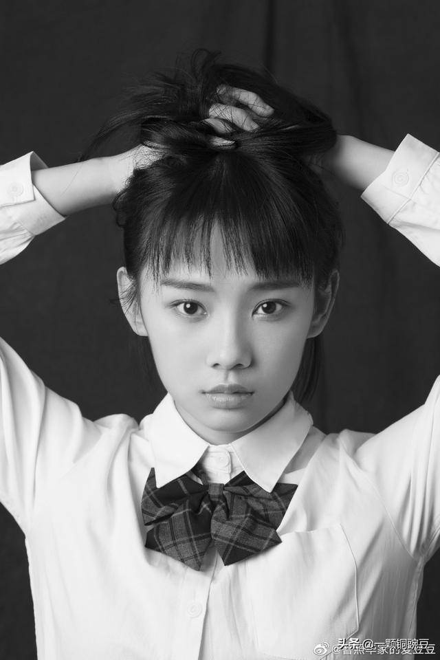 横店|快报，于正旗下艺人鲁照华，7日抵达横店，8日在读剧本