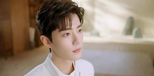 韩栋|当其他同期要么二番不好找要么自己当二番时,迪丽热巴资源升级了