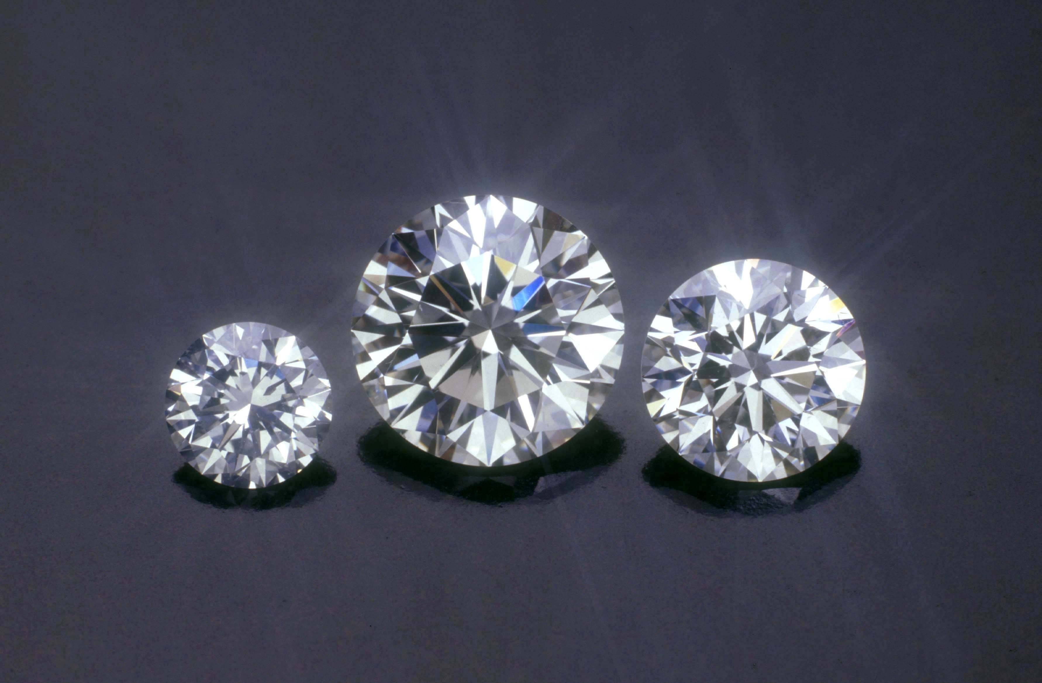 第8节钻石坑的大钻石(第8节钻石坑的大钻石是什么)