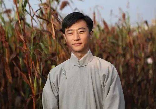 角色|“不靠傍大姐”,36岁的黄轩,打了多少男明星的脸?!