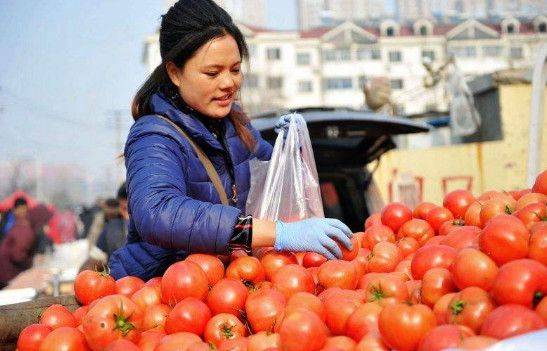 因为|去菜市场买菜，这6种蔬菜不要随便买，菜贩子：从不给家人吃