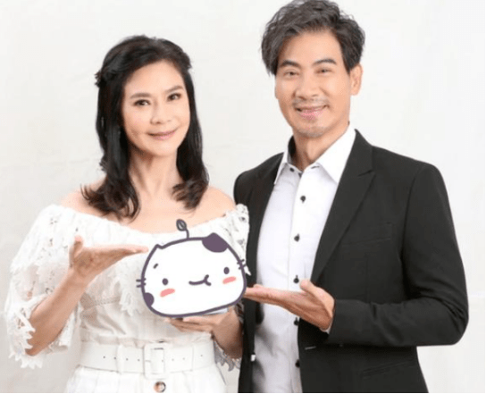 下巴“最丑紫薇”又整容，如今脸僵笑不出，这5位琼女郎都被整容毁了