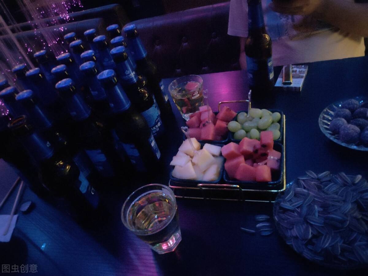 在酒局中如何正确地保护自己真兄弟真闺蜜得懂