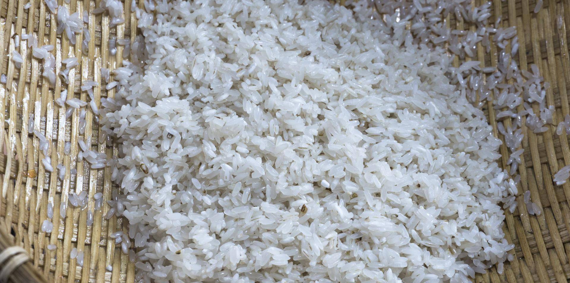 米面|做粉蒸肉，老厨师50年的经验教我做，五花肉酥嫩爽口，米面不夹生