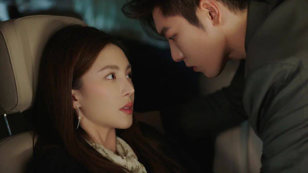 老简|国产剧似乎在中年人中找到了流量密码