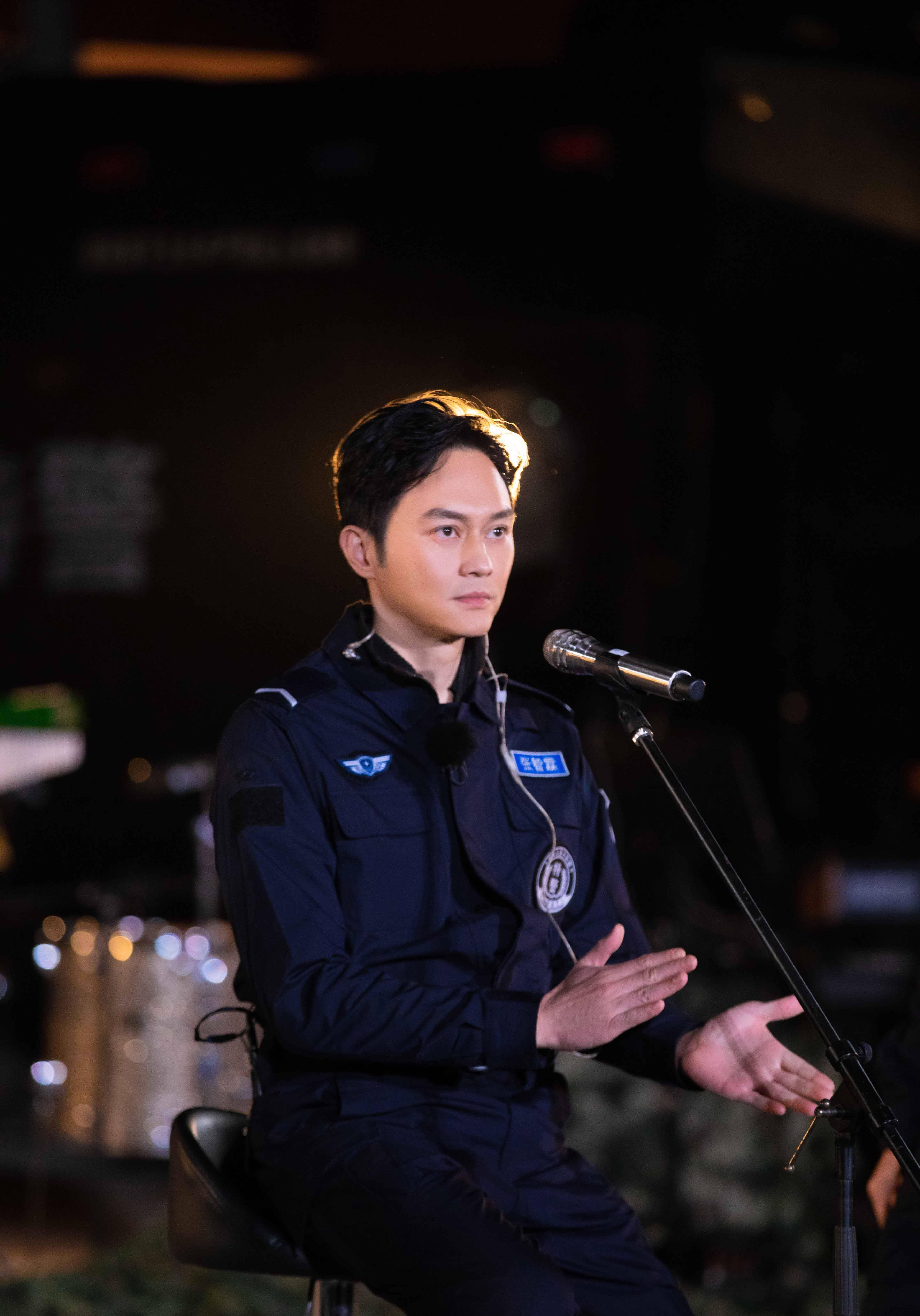 《我们的滚烫人生》实战演练 张晋赵文卓分别带队开启"攻防战"_特警