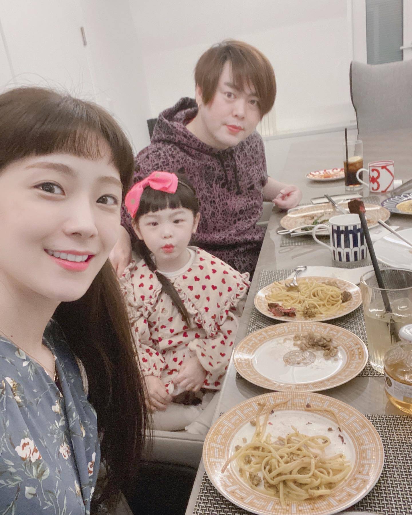 盘点9组韩国闪婚情侣酷龙具俊晔视频求婚晟敏放闪被骂翻