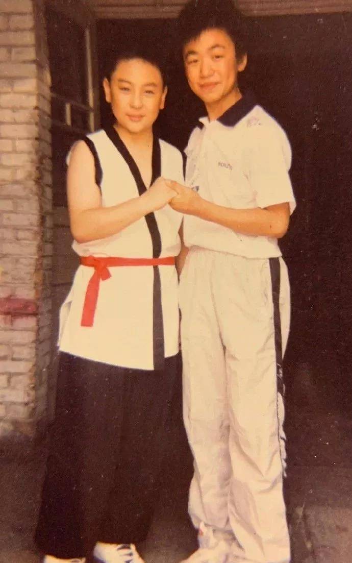 章子怡為可樂拍廣告，林青霞抱4歲徐若瑄：這些老照片你見過嗎？