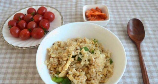 因为|“最不适合”孩子吃的5种早餐,不仅没营养,对肠胃还有伤害