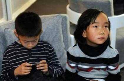 因为|他48岁转行做导演，娶蒋雯丽为妻，自诩张艺谋离不开他！