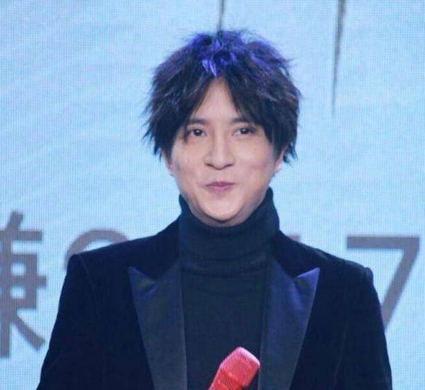 陈晓东脸部肿胀、五官扭曲,这些痴迷医美的男明星,不怕后遗症吗??