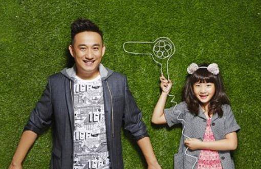 小孩|黄磊直言“后悔”生下三胎儿子，理由引共鸣，老来得子该高兴吗？