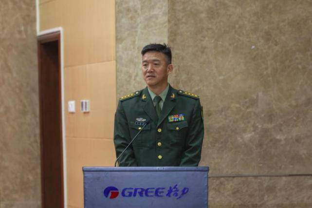 珠海警备区大校司令员祁建国对格力电器大力支持珠海武装工作和征兵