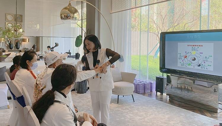 女神魔啦+美养赞限时开课啦!快进来看女神如何保养