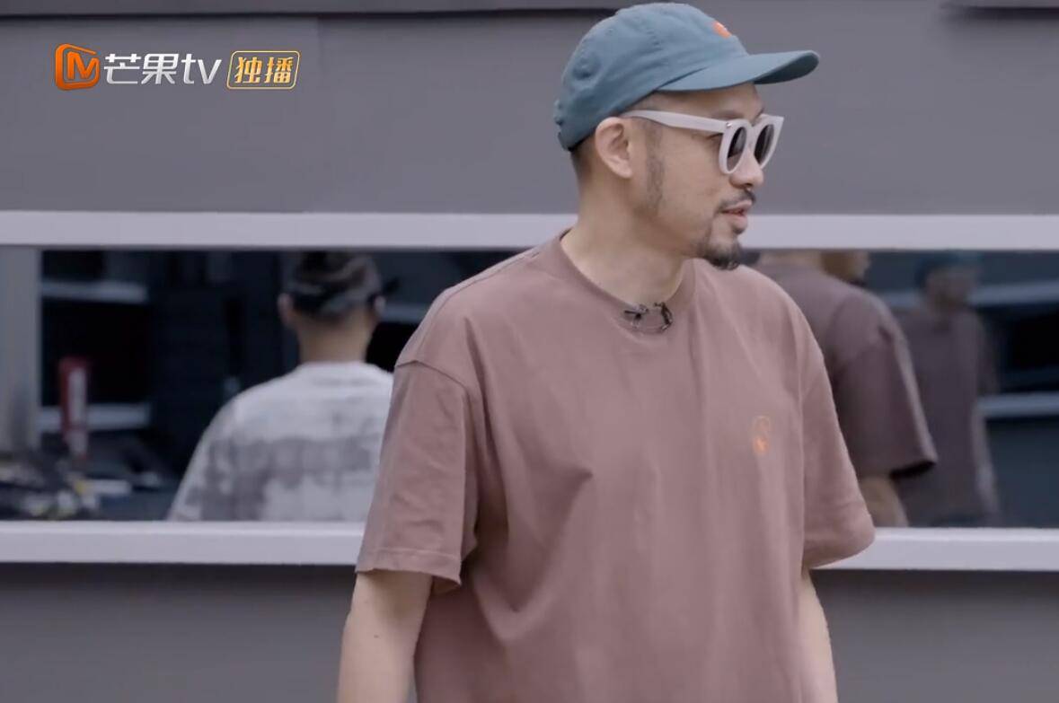 布里奇特|同样挑战唱跳，刘聪让人尴尬，热狗让人惊喜，但都未达到观众预期！！