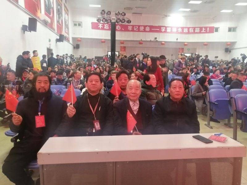 书法艺术家冯新民先生支持公益事业