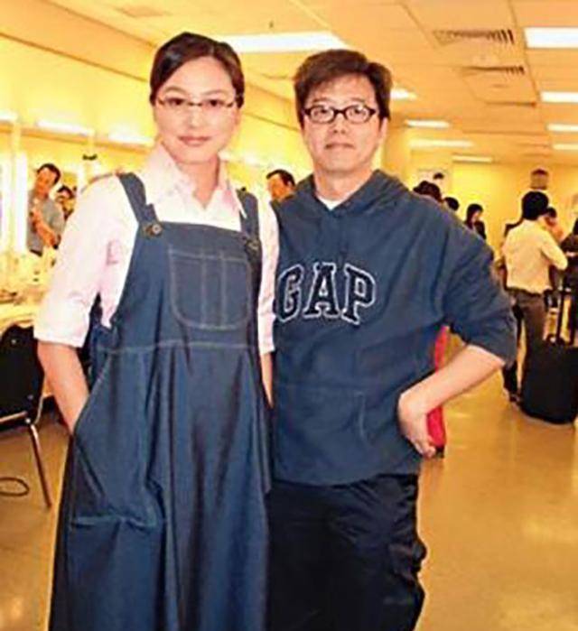 47岁"男人婆"张延和老公近照,她发福变胖,女儿聪明漂亮_张锦_印象