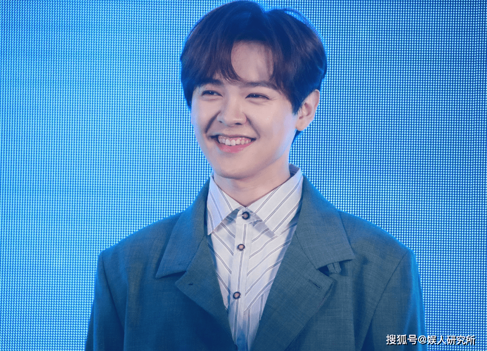 孔雪儿|背靠王思聪出道，取关汪苏泷被群嘲，尤长靖暗示华少尽显高情商