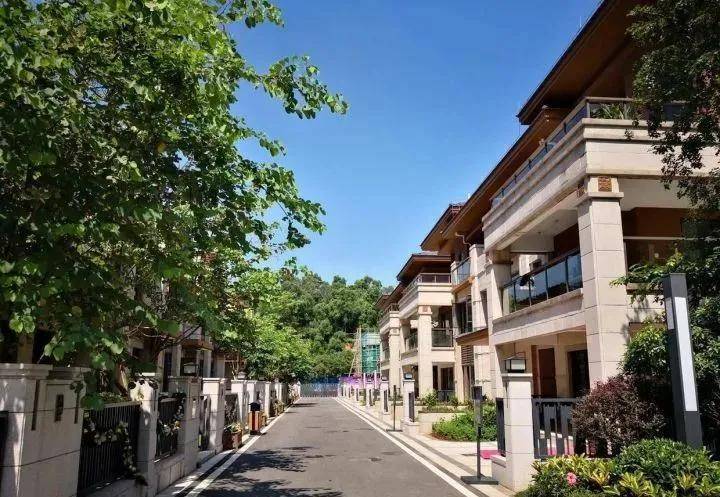 热点资讯中山东方名都别墅火的一塌糊涂24小时电话售楼中心官网