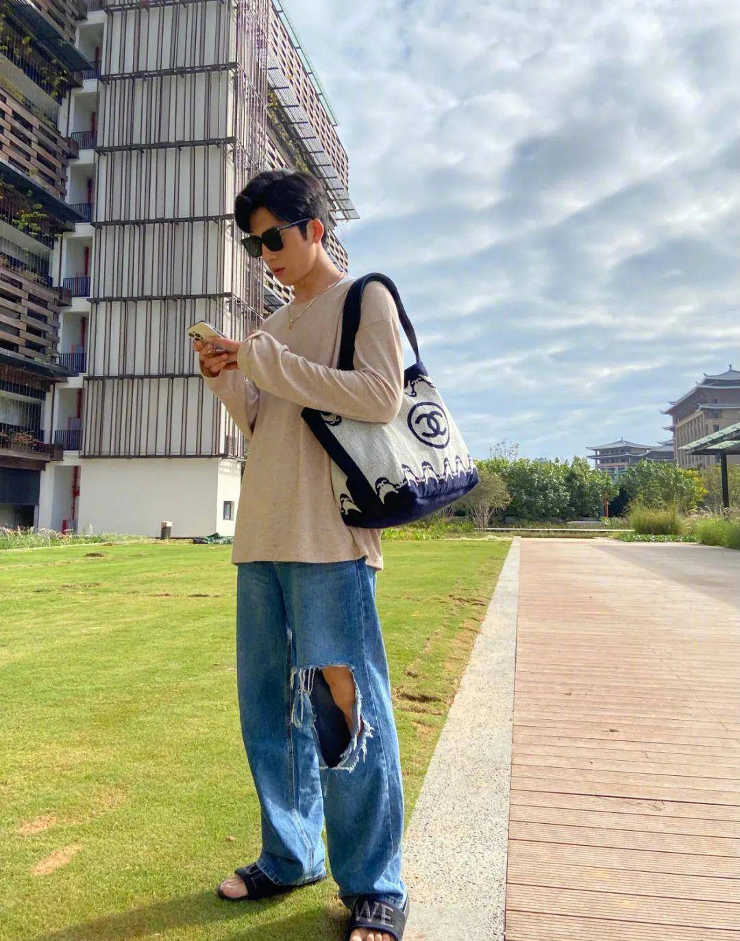 设计 太羞耻了!跟当红男明星谈恋爱都这么撩的吗?