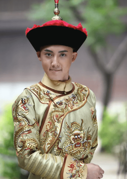 洪商|《人世间》后,又一年代剧来了,主演都是大咖,丁海峰都是配角