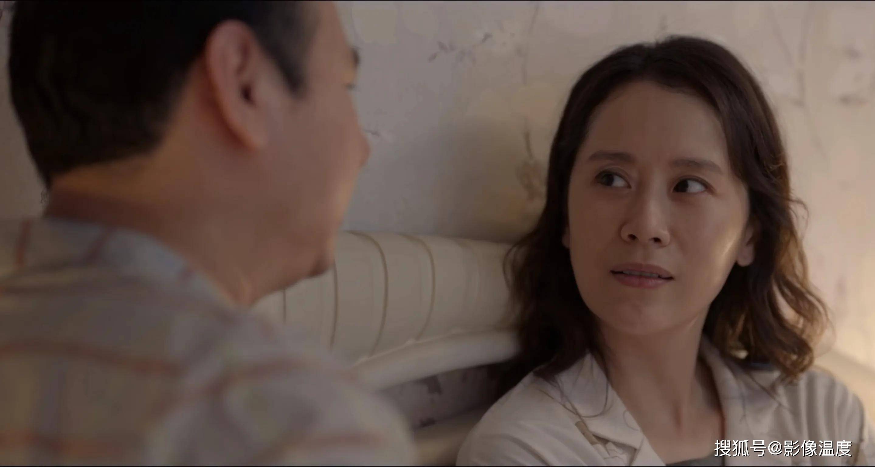 冯绍峰|《心居》首播:海清最抢眼,童瑶太霸气,冯绍峰张颂文最让人惊喜