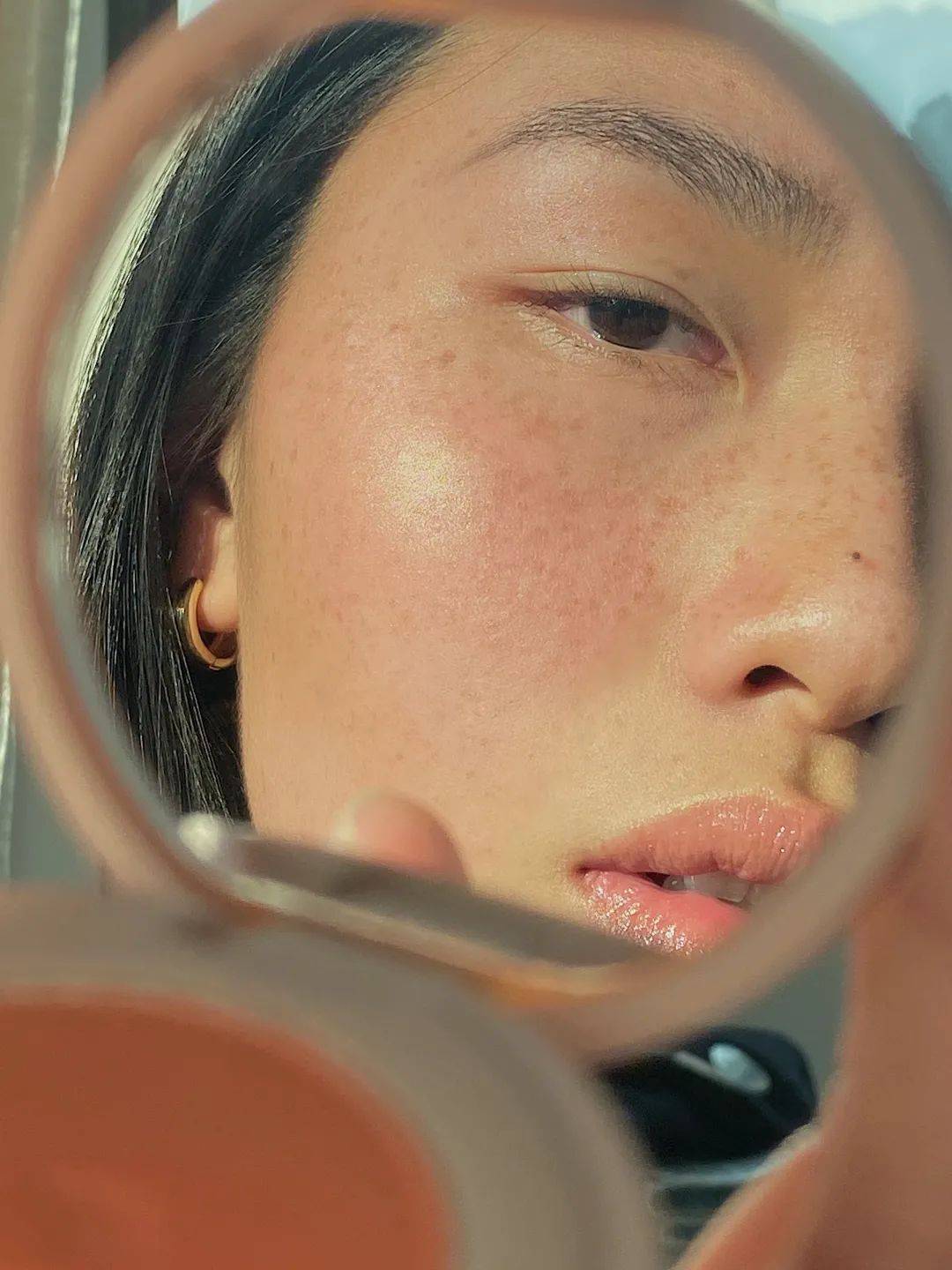 产品纯净彩妆究竟是...?| What is Clean Beauty?
