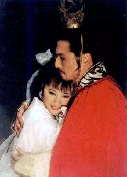 技术30岁少妇秒变18岁少女,时隔30年,毛戈平大师再出手