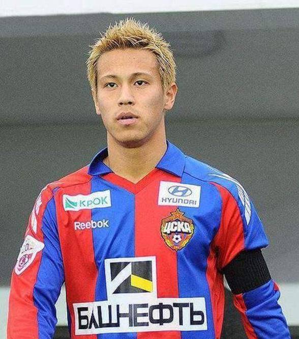 本田圭佑 梦想还是要有的万一实现了呢 日本 爸爸 的足球