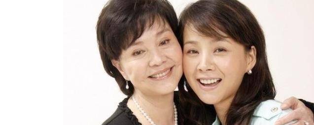 什么老公怪我乱花钱买化妆品，婆婆不劝反笑：你们去民政局离婚吧