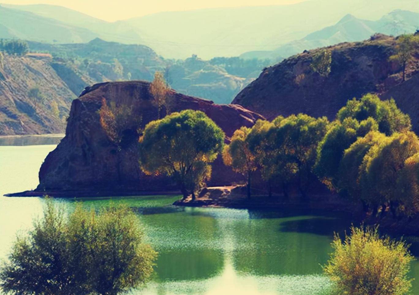 原创800里水泊梁山现实中梁山周围并没有水为何还要这么写