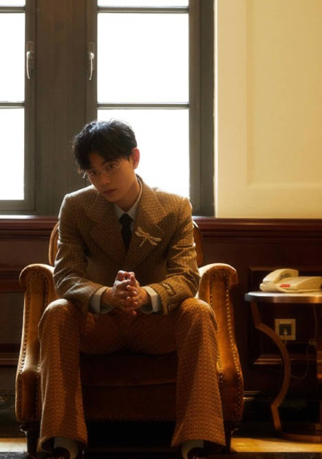 显得 雷佳音李现撞衫遭吐槽！33位男星撞衫修罗场，谁丑谁尴尬！