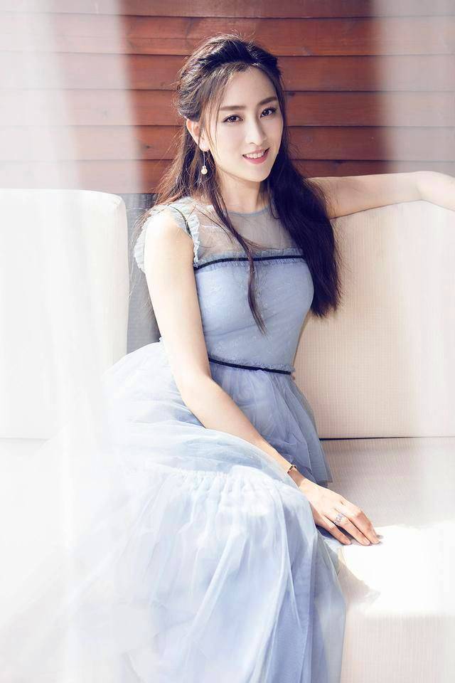 原创马苏最惊艳的一次因小鸡啄米引争议摄影师不是有意的