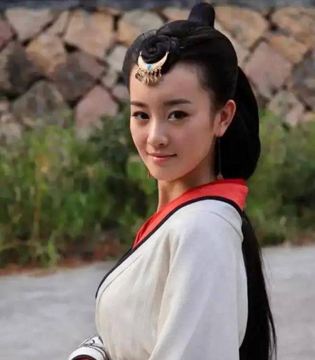 漂亮天生丽质的7位女星，要做“动美人”，结果个个脸僵“惨不忍睹”