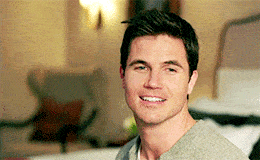 科技|等了2年的《上载新生》第二季，但它翻车了？