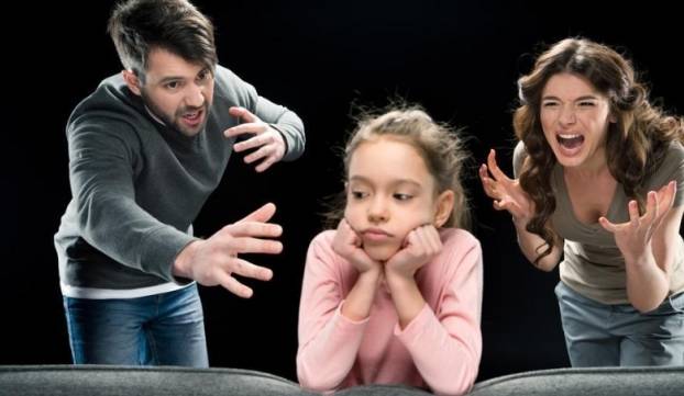 心理学家：你越说孩子越不听？试着用这2句话就“乖”了