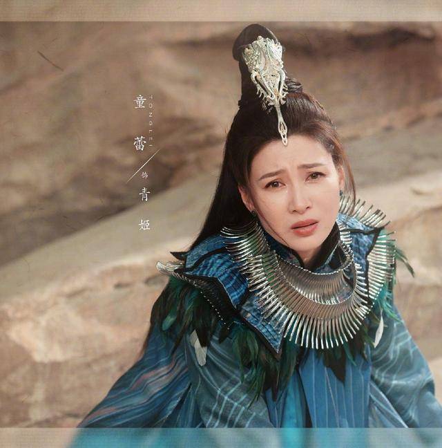 演完亮剑再演与君初相识42岁童蕾古装造型风韵犹存