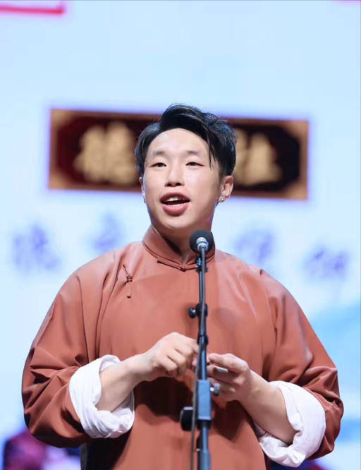 何云伟|三进三出德云社，栽赃搭档是内奸，赵云侠为何还能被郭德纲接纳？？