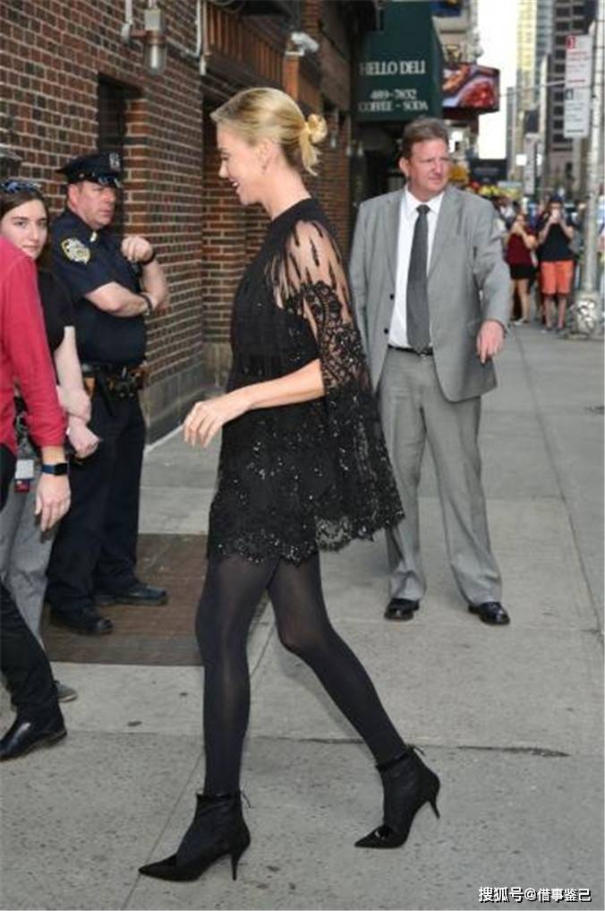 女神|香水女神查理·兹塞隆：天生美貌，却不愿做花瓶，至今没有结婚！